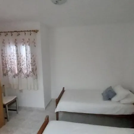 Lejlighed Uviya 2